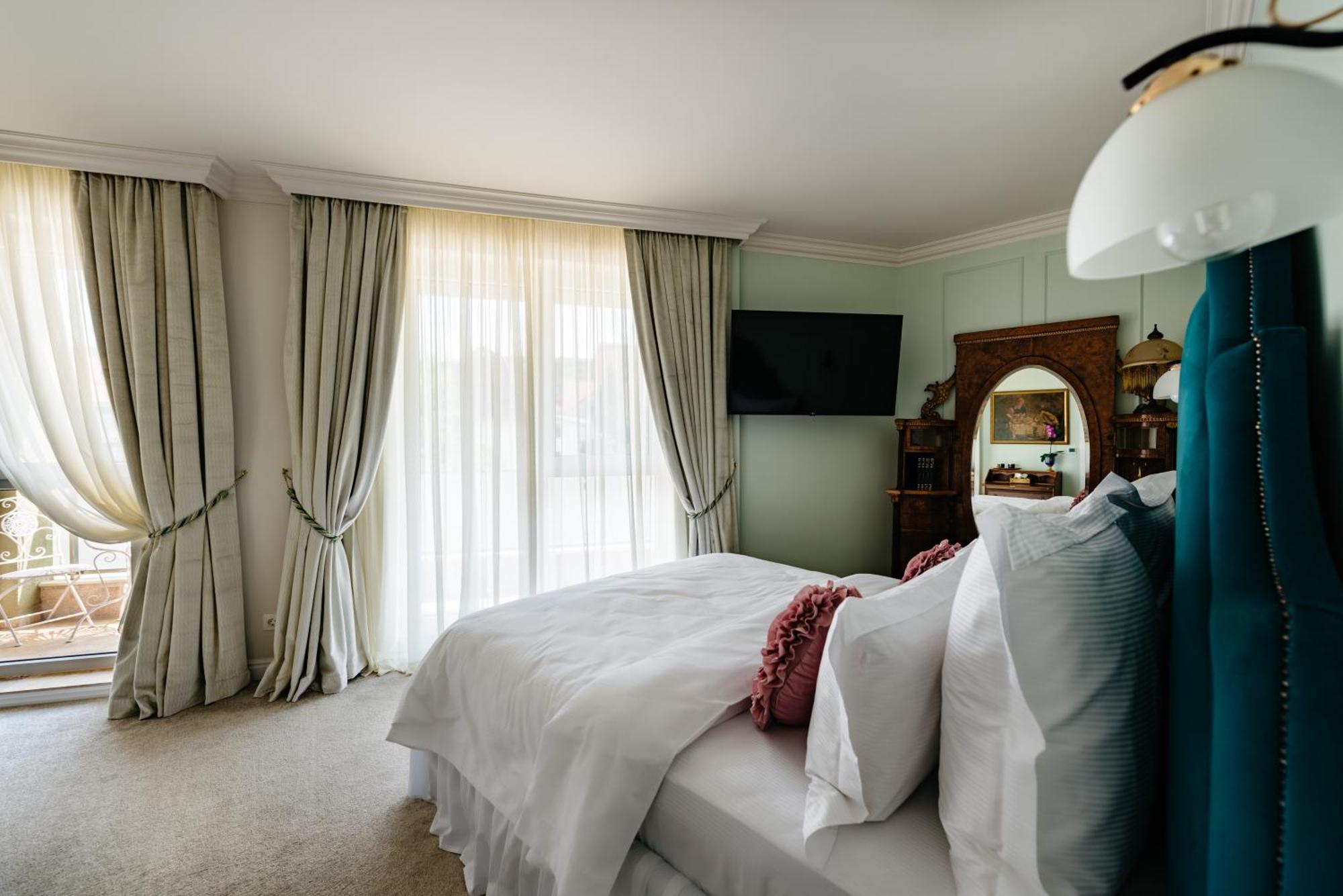 Ateneea Luxury Khách sạn hẻo lánh Cluj-Napoca