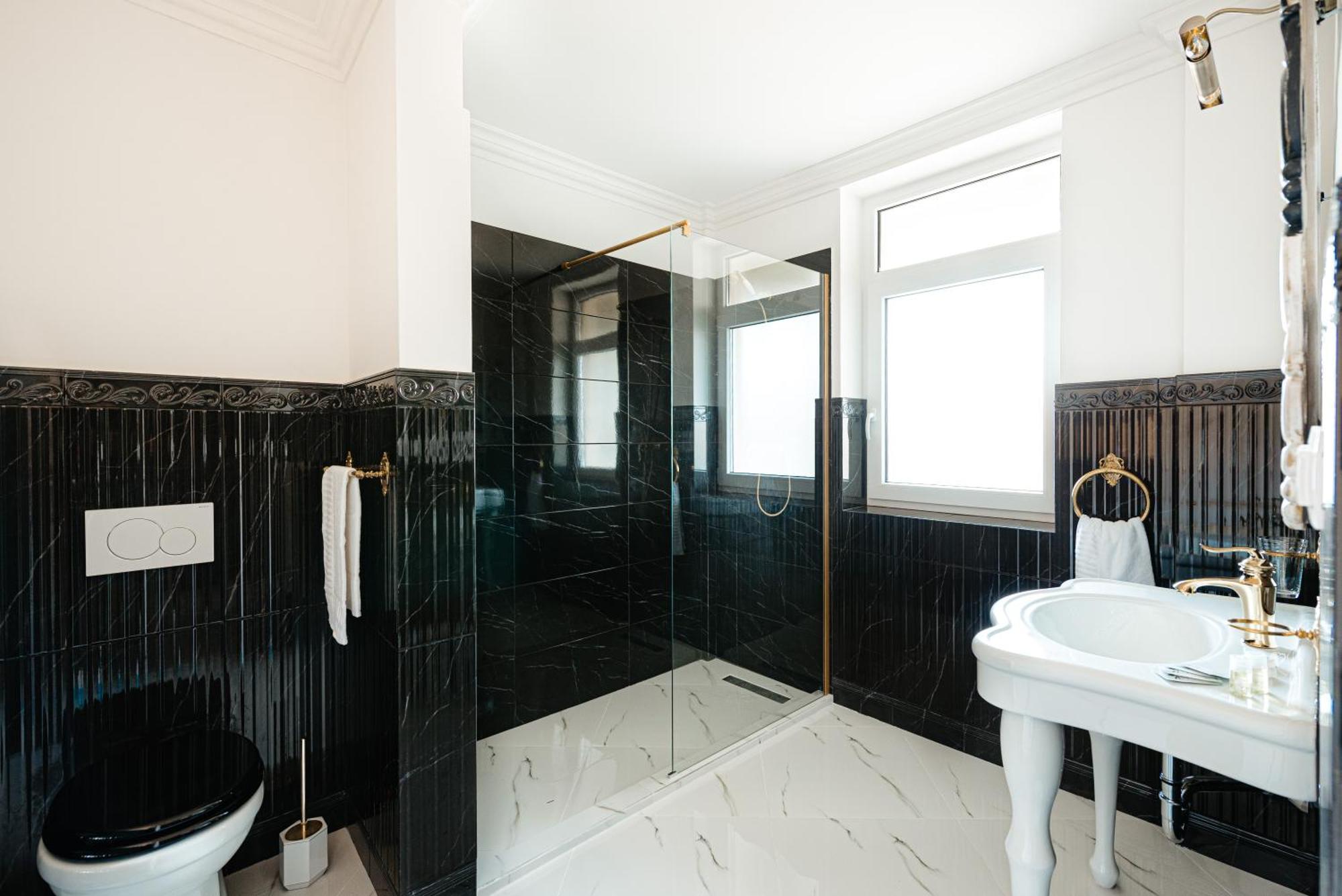 Khách sạn hẻo lánh Ateneea Luxury Cluj-Napoca
